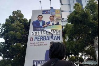Atribut Partai Demokrat Bergambar Anies Baswedan di Bandar Lampung Dicopot - JPNN.com Lampung