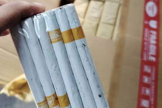 Bea Cukai Malang Gagalkan Pengiriman Rokok Lewat Jasa Kereta Senilai 200 Juta - JPNN.com Jatim