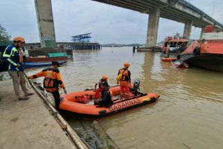 Terpeleset dan Jatuh ke Sungai Mahakam, Begini Kondisi Ramadhani Tri Saat Ditemukan, Innalilahi - JPNN.com Kaltim