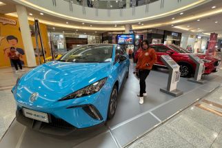 MG4 EV ‘Sengat’ Warga Surabaya, Mobil Listrik Irit dengan Fitur Fast Charging - JPNN.com Jatim