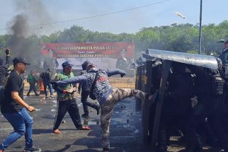 Ricuh, Sirkuit Mijen Semarang Mencekam, Gas Air Mata Ditembakkan - JPNN.com Jateng