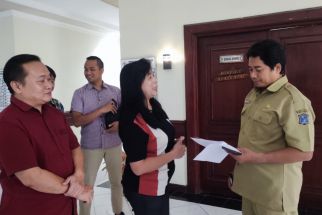 Dikunjungi Komisi C, Warga Perumahan di Surabaya Keluhkan RTH Diubah Pengembang - JPNN.com Jatim