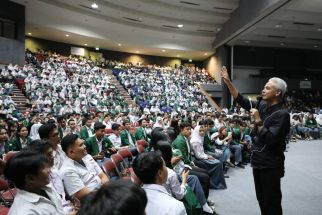 Mengisi Kuliah Umum di Unpas, Ganjar Pranowo Ingatkan Generasi Muda Persiapkan Masa Depan - JPNN.com Jabar