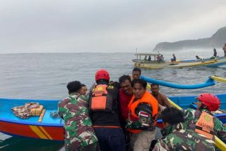 Hilang Berhari-hari di Laut, 2 Nelayan Jember Ditemukan Selamat - JPNN.com Jatim