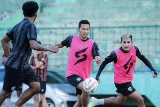 Arema FC Targetkan Keluar dari Zona Degradasi Sebelum Akhiri Putaran Pertama - JPNN.com Jatim