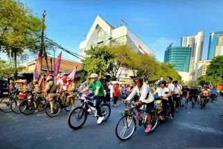 Ribuan Pesepeda Ramaikan Fun Bke HUT Ke-78 Jatim, Emil: Nikmati Keseruannya - JPNN.com Jatim