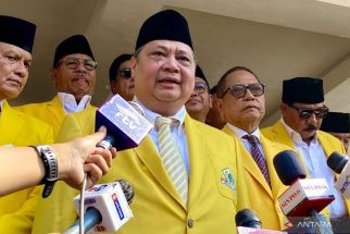 Santer Isu Gibran Masuk Golkar, Airlangga Hartarto Buka Suara - JPNN.com Jateng