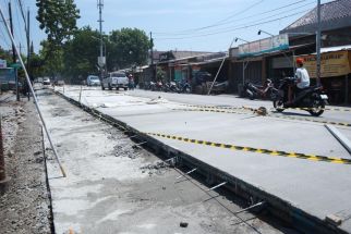 Pemkot Semarang Genjot Perbaikan Jalan Rusak, Silakan Mengadu - JPNN.com Jateng