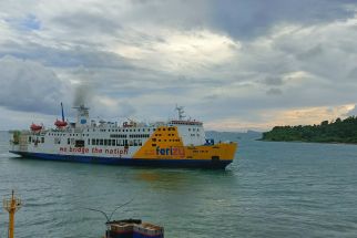 Jadwal Penyeberangan Kapal Feri Rute Merak-Bakauheni Hari Ini, Rabu (25/10) - JPNN.com Banten