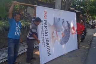 PSI Jabar Laporkan Penurunan Spanduk Kaesang – Gibran di Indramayu  - JPNN.com Jabar