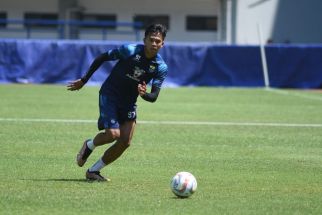 Persib Bandung Fokus Amankan Tiga Poin di Kandang Madura United - JPNN.com Jabar