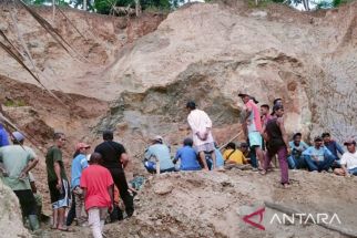 Tambang Pasir di Kampung Cilutung Sukabumi Longsor, 1 Penambang Tertimbun - JPNN.com Jabar