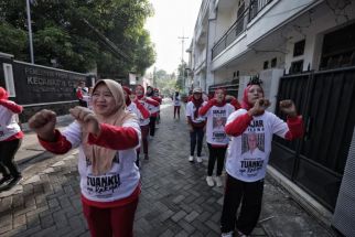 Kowarteg Ganjar Ajak Hidup Sehat Warga Gubeng Surabaya dengan Senam Bugar Ceria - JPNN.com Jatim
