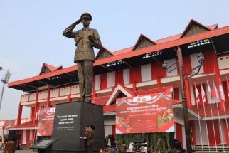 Monumen Jenderal Hoegeng Berdiri di Pekalongan, Pj Gubernur Jateng Kisahkan Sosoknya - JPNN.com Jateng
