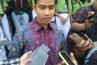 Digugat Rp 204 Triliun, Gibran Siap Ikuti Proses Hukumnya - JPNN.com Jateng