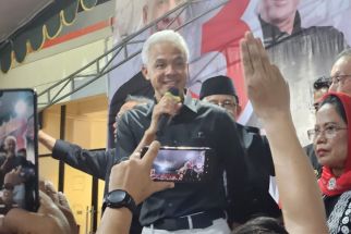 Ganjar Ingatkan Sukarelawan Berpolitik Santun, Tidak Mencederai Hati Orang - JPNN.com Jatim