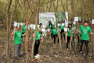 Dukung Pelestarian Lingkungan, SPIL Tanam 1.000 Pohon Mangrove - JPNN.com Jatim