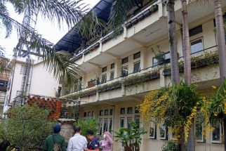 Begini Kondisi Siswi SMAN 3 Bandung Jatuh dari Lantai 3 Gedung Sekolah - JPNN.com Jabar