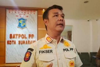 Anggota Satpol PP Surabaya yang Dianiaya Oknum Buruh Patah Tulang - JPNN.com Jatim