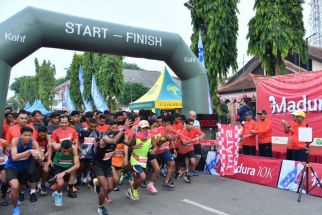 Lari Madura 10K di Sumenep Menjadi Ajang Silaturahmi dan Memperkuat Persatuan - JPNN.com Jatim