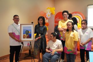 Keterbatasan Tak Surutkan Semangat Anak Disabilitas Bandung untuk Membantu Sesama - JPNN.com Jabar
