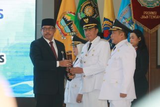 Lantik 3 Pj Kepala Daerah, Nana Sudjana Beri Pesan Penting - JPNN.com Jateng