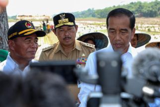 Jokowi Sebut Beli Pupuk Subisidi Kini Tak Perlu Pakai Kartu Tani, Tetapi... - JPNN.com Jateng