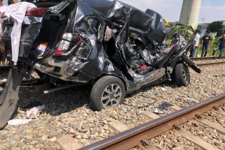 Jumlah Korban Meninggal Tabrakan Kereta Api Feeder Whoosh Jadi 5 Orang - JPNN.com Jabar