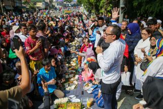 Pemkot Bogor Ajak Ratusan Warga Ngaliwet dan Tasyakuran Jembatan Otista - JPNN.com Jabar