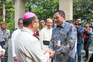 Puncak Perayaan Natal, Pj Gubernur Jateng Sampaikan Pesan Kasih & Damai  - JPNN.com Jateng