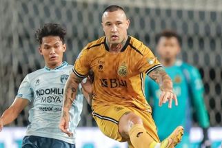 Bergabungnya Radja Nainggolan ke Liga Indonesia, Bagus untuk Promosi Sepak Bola Tanah Air - JPNN.com Jabar