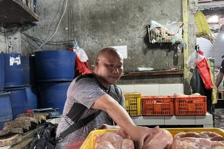 Menjelang Malam Tahun Baru, Penjualan Ayam Potong di Depok Merosot - JPNN.com Jabar