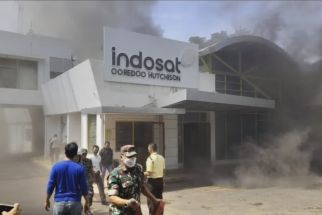 Kantor Indosat & Tri di Semarang Kebakaran, Gangguan Jaringan, Sinyal Hilang - JPNN.com Jateng