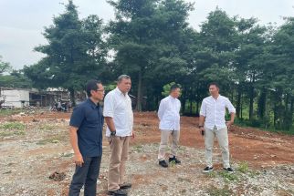 Asmawa Tosepu Tinjau Pembangunan Kantong Parkir Kendaraan Tambang di Parung Panjang - JPNN.com Jabar