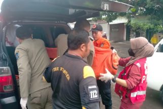 Terbentur Saat Menyalip Truk di Benowo Surabaya, Kakek Samidin Tewas - JPNN.com Jatim