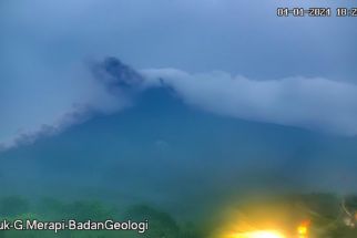 Erupsi Gunung Merapi, BPPTKG: Belum Ada Tanda-tanda Berakhir - JPNN.com Jateng