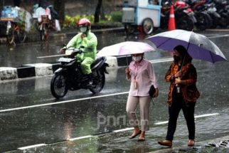 Sedia Payung Ya, BMKG Mencatat Hari Ini Sebagian Besar di Lampung Diguyur Hujan - JPNN.com Lampung