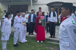 Yenny Wahid Ajak Santri se-Jombang Capai Indonesia Emas dengn Pilih Mahfud MD - JPNN.com Jatim