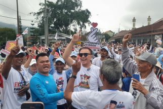 Politik Riang Gembira, Iwan Bule Ajak Masyarakat Ciamis Goyang Gemoy - JPNN.com Jabar