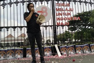 Usman Hamid Hadir di Kongres Penyintas Rezim Jokowi, Menabur Bunga Atas Matinya Demokrasi - JPNN.com Jogja