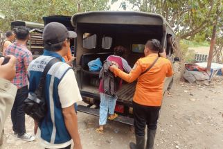 BPBD Surabaya Evakuasi ODGJ yang Sengaja Berenang ke Laut Suramadu - JPNN.com Jatim