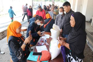 4,4 Juta Lebih Warga Jawa Barat Terima Bantuan Cadangan Beras Pemerintah 2024 - JPNN.com Jabar