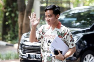 Di Semarang, Gibran Sebut Hasil Survei Jelek, Minta Pendukungnya Kerja Keras - JPNN.com Jateng