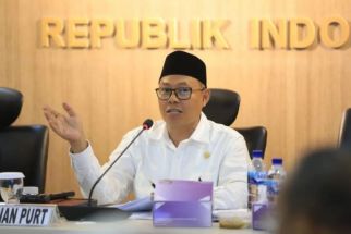 Senator Mawardi Kawal Kasus Anak Dicabuli 4 Anggota Keluarganya di Surabaya - JPNN.com Jatim