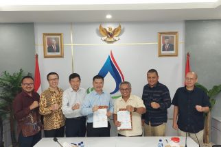 Jasa Tirta II Gandeng GCL Intelligent Energy dalam Pengmbangan PLTS - JPNN.com Jabar