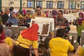 Ketua Projo Jatim Dititipi Pesan Para Buruh SKT Untuk Disampaikan ke Jokowi  - JPNN.com Jatim