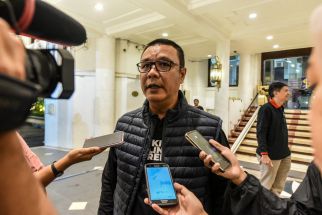Satpol PP Surabaya Terjunkan Puluhan Personel Amankan Logistik Pemilu 2024 - JPNN.com Jatim