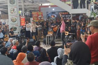 Bareng Hendi Nonton Slank di TBRS Semarang, Ganjar: Tenang & Dengerin Lagu Saja - JPNN.com Jateng