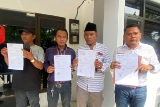 Aliansi Madura Indonesia Laporkan Caleg yang Diduga Terlibat Money Politic - JPNN.com Jatim
