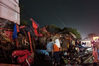 Kesaksian Warga Saksikan Dahsyatnya Angin Puting Beliung Porak-porandakan Bangunan di Rancaekek - JPNN.com Jabar
